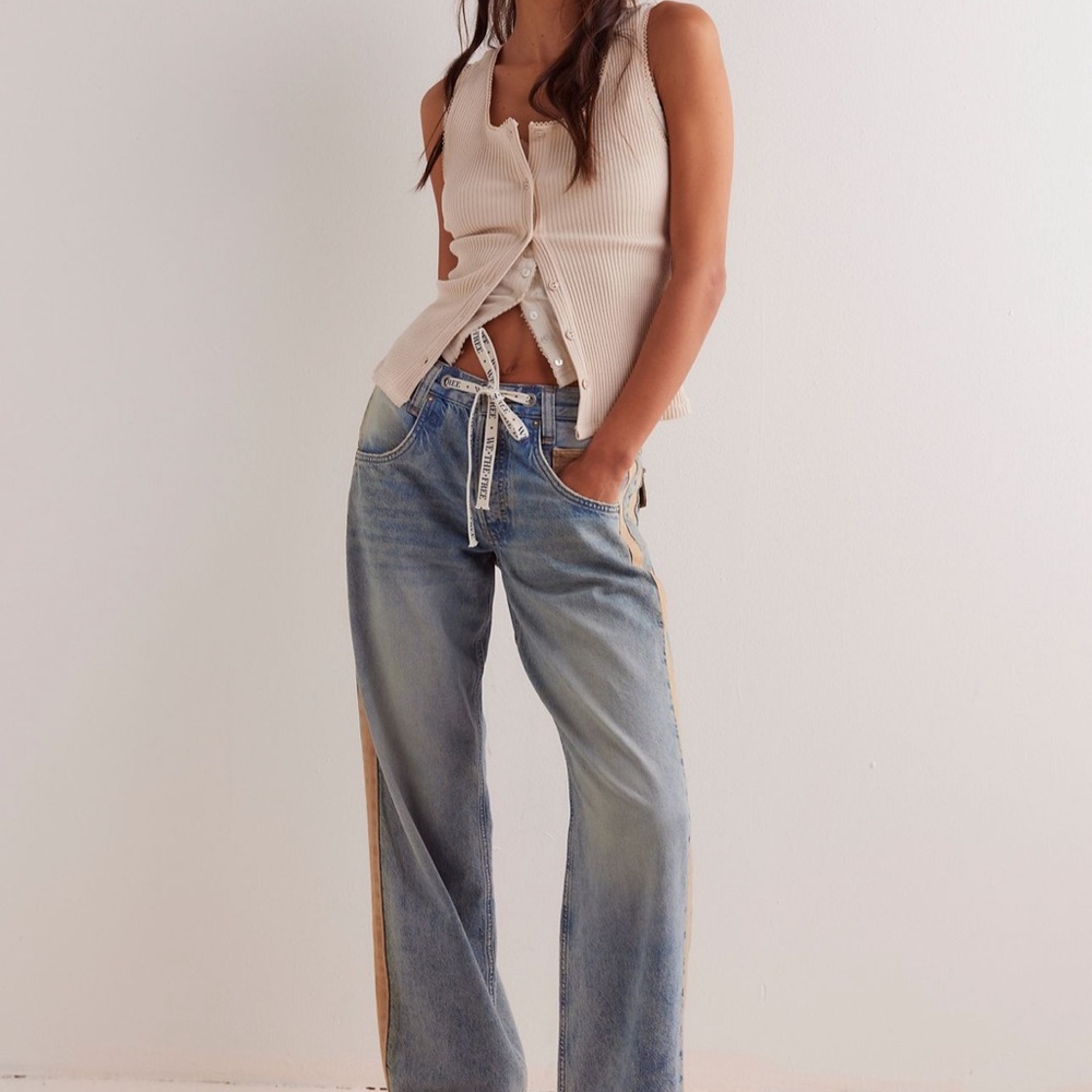 We The Free Zambi Slouchy Boyfriend jeans size 33 Free People
